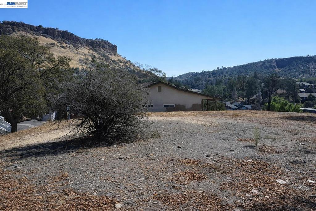 512 Winchester Way Property Photo 2
