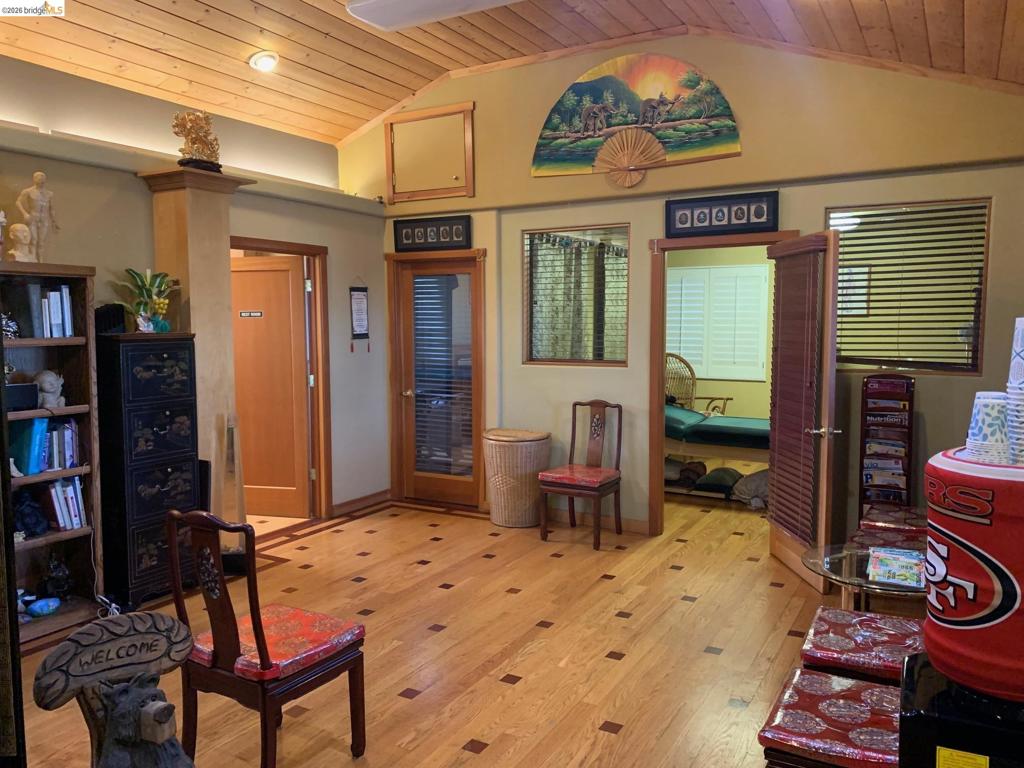 2 Belshaw St Property Photo 6