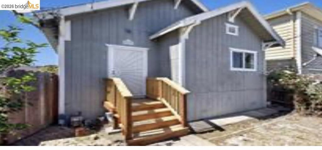 1217 82nd Ave Property Photo 1