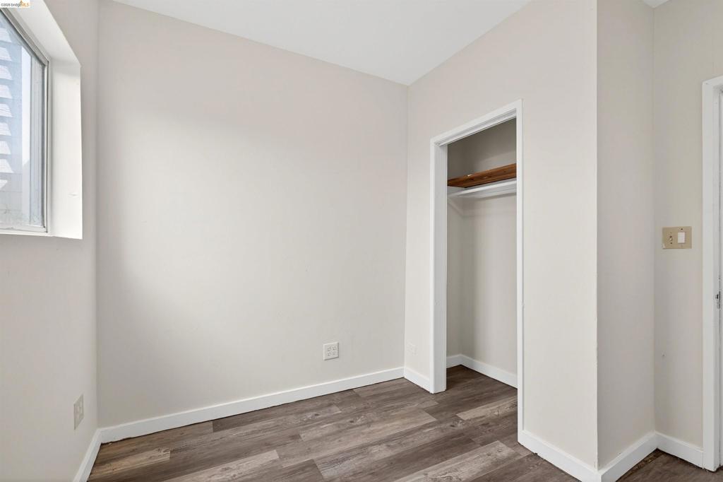 1217 82nd Ave Property Photo 4