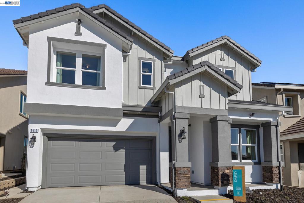 1512 Millennium Way Property Photo 2