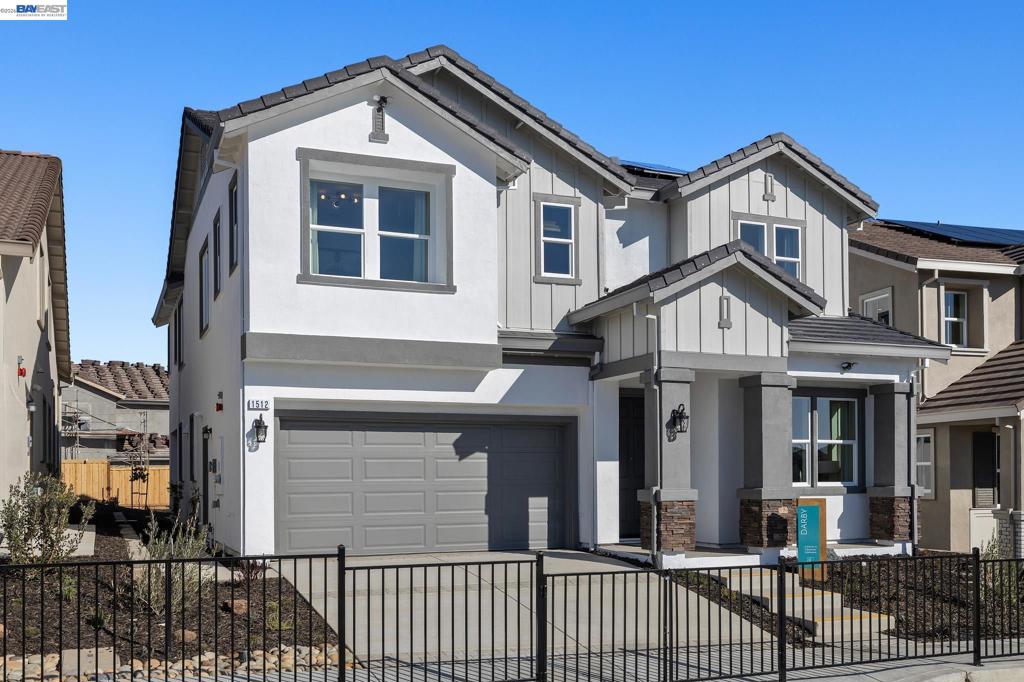 1512 Millennium Way Property Photo 3