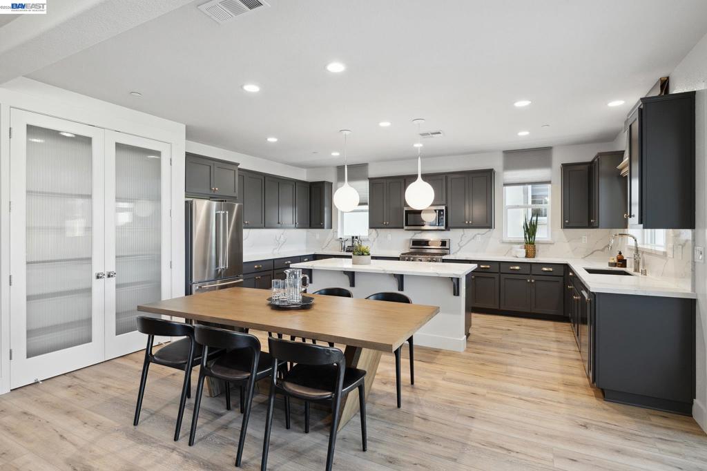 1512 Millennium Way Property Photo 12