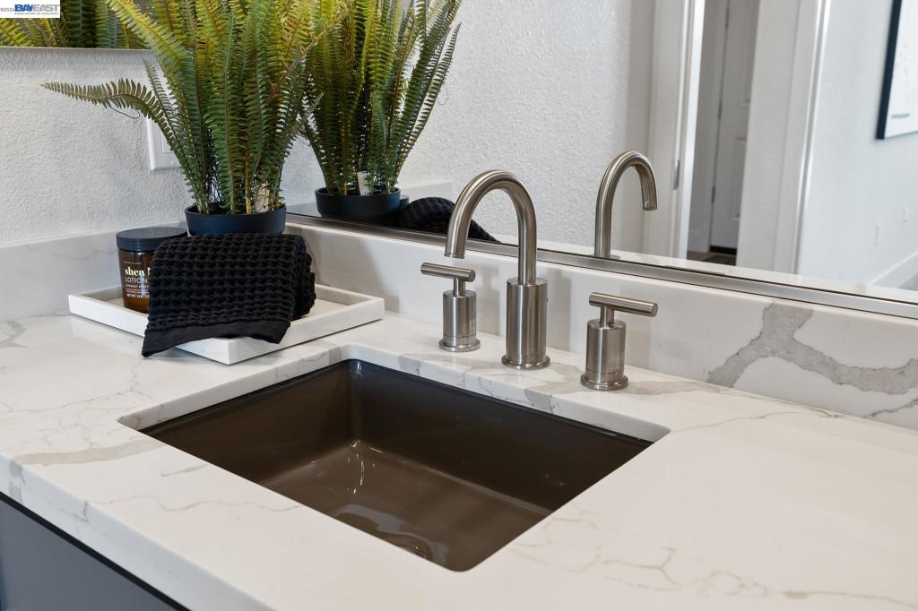 1512 Millennium Way Property Photo 29