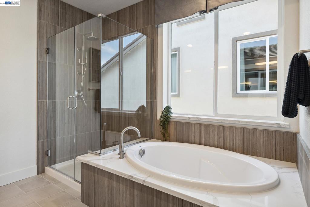1512 Millennium Way Property Photo 41