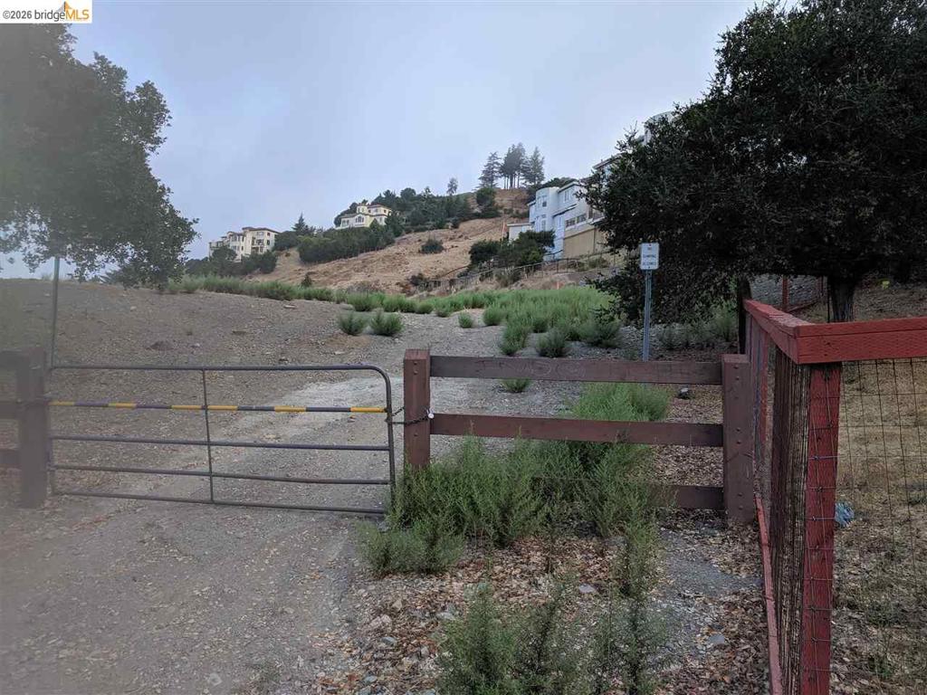 0 Redwood Rd Property Photo 3
