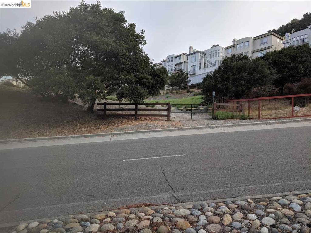 0 Redwood Rd Property Photo 33