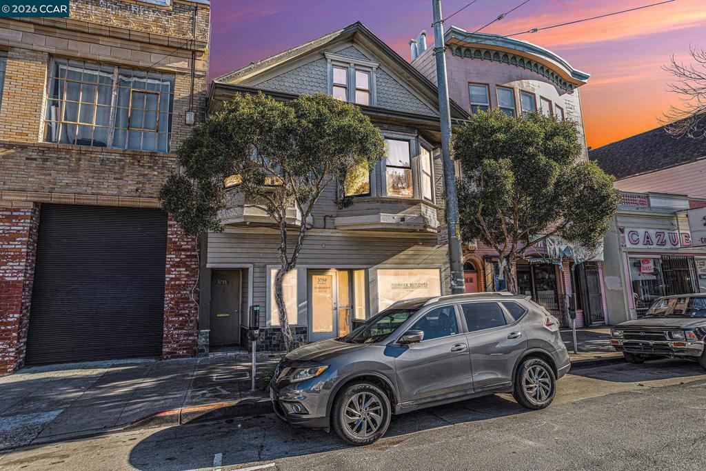 3755 3759 Mission St
