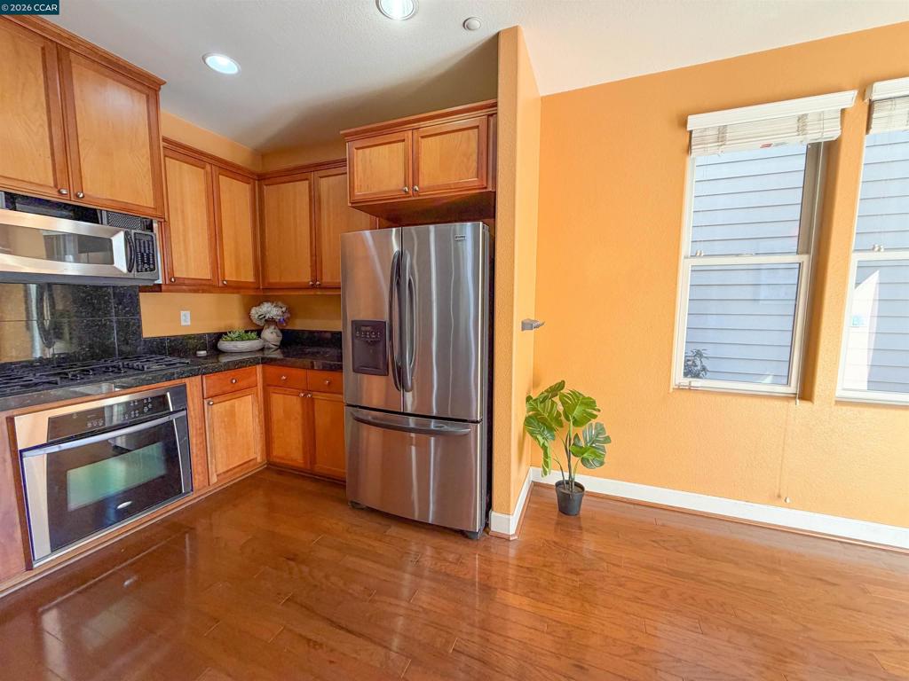 3198 S Front St Property Photo 18