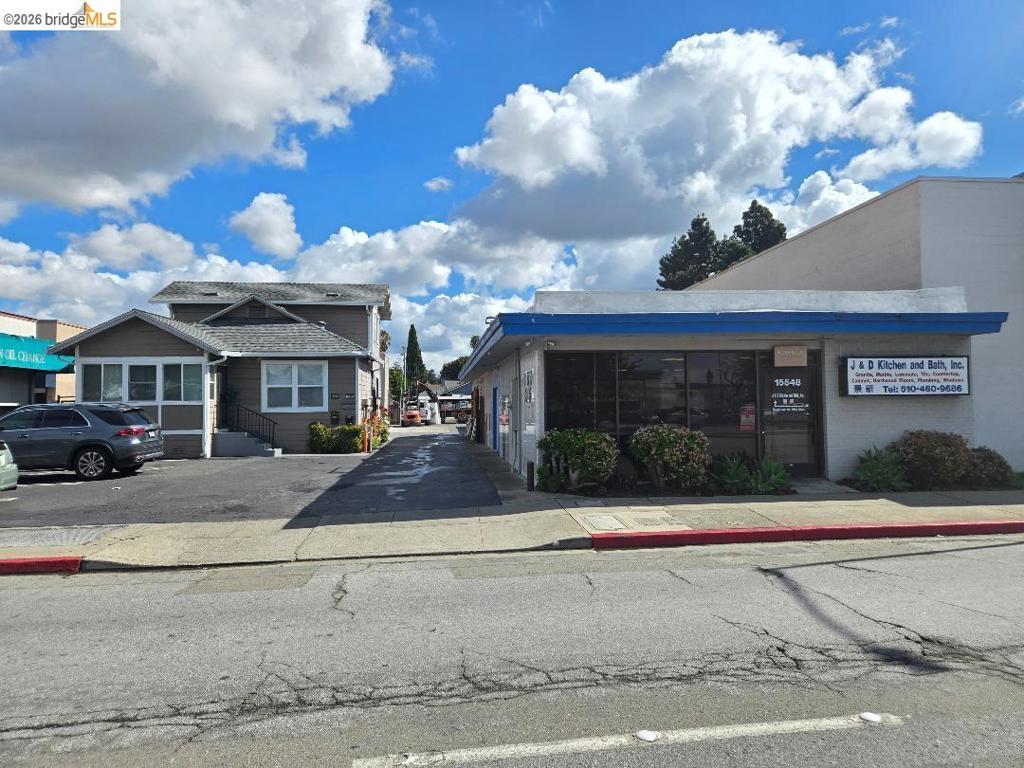 15548 Hesperian Blvd Property Photo 2