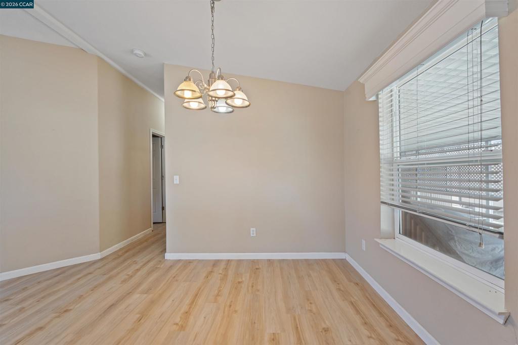 3263 Vineyard Ave. Property Photo 9
