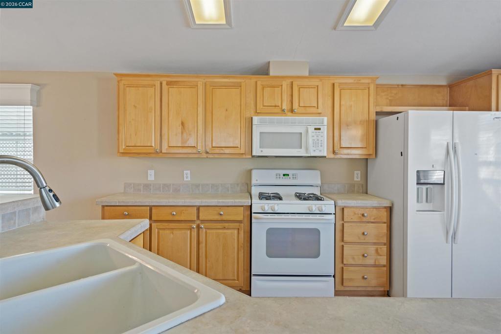 3263 Vineyard Ave. Property Photo 15