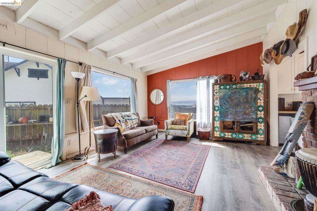 4 Beach Ave Property Photo 8