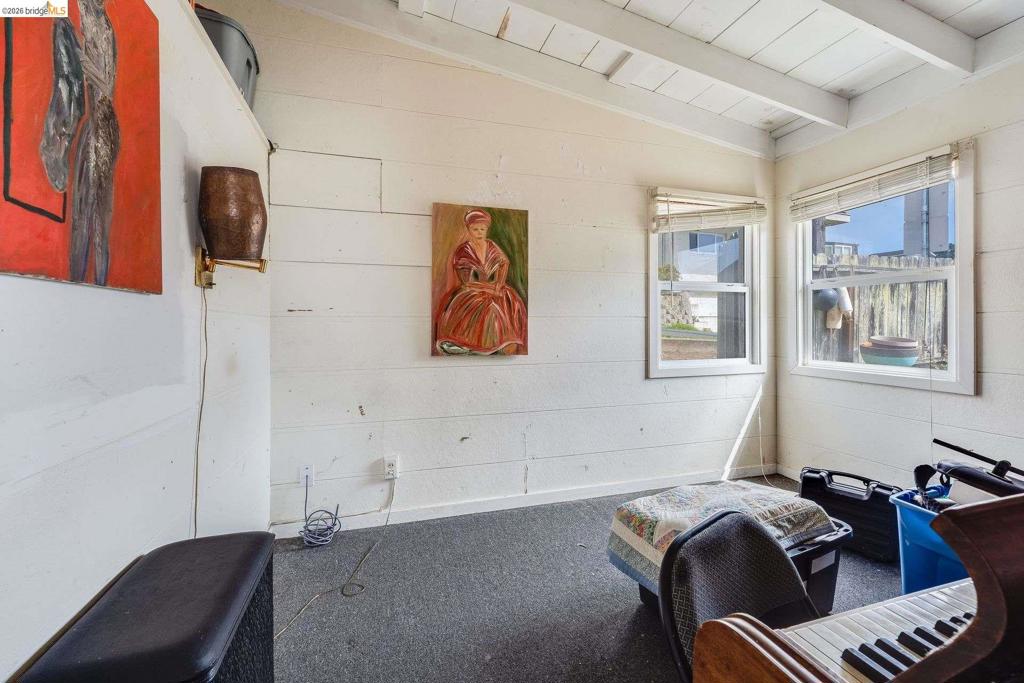 4 Beach Ave Property Photo 9