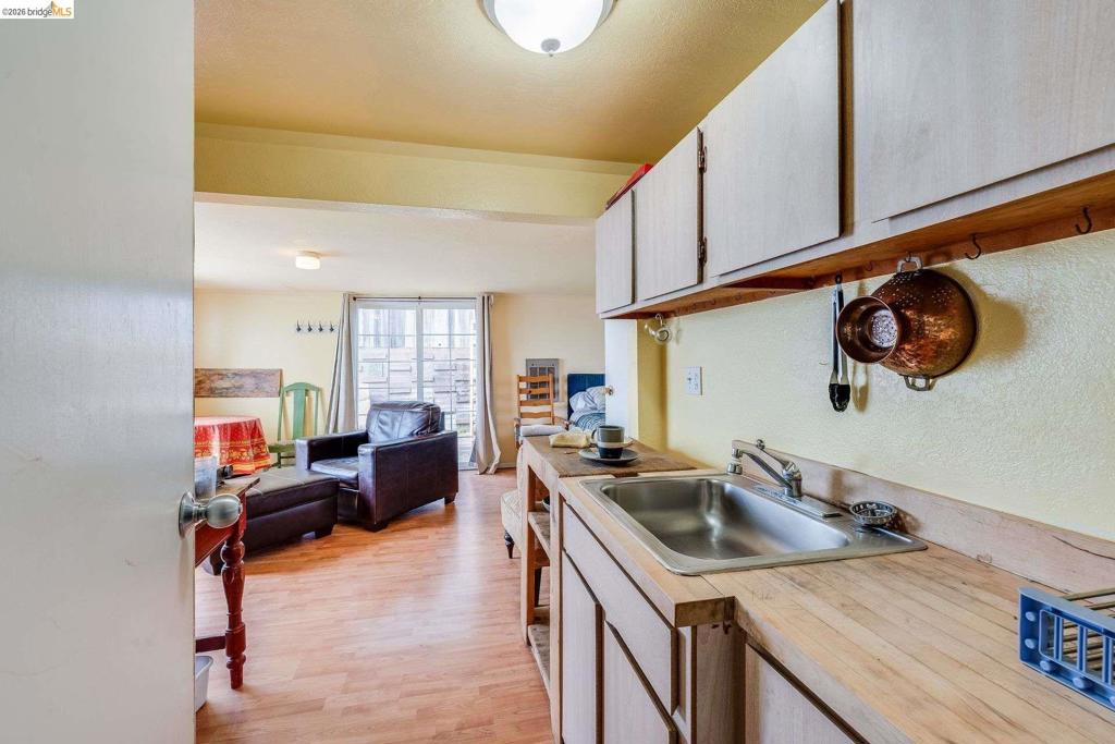 4 Beach Ave Property Photo 17