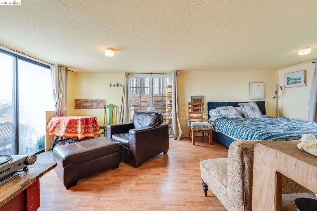 4 Beach Ave Property Photo 19