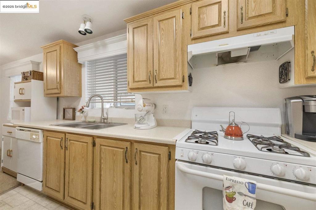 18717 Mill Villa Property Photo 10