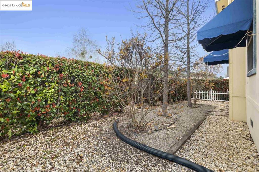 18717 Mill Villa Property Photo 17