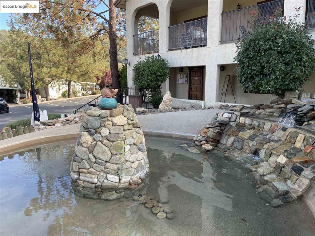 18717 Mill Villa Property Photo 18