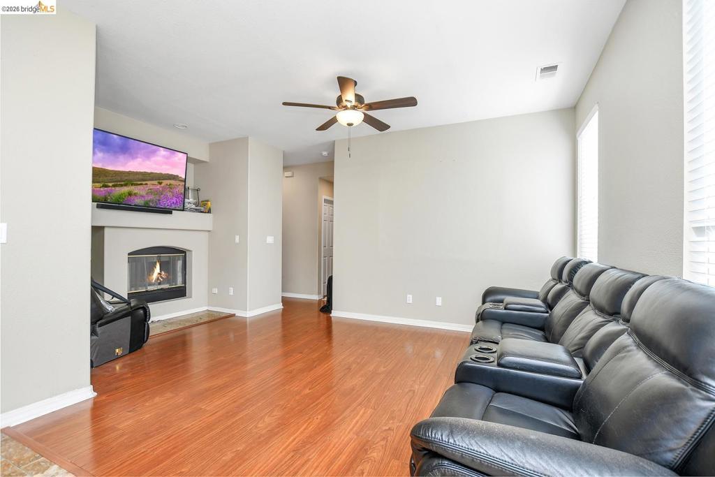 2451 Carpinteria Dr Property Photo 8