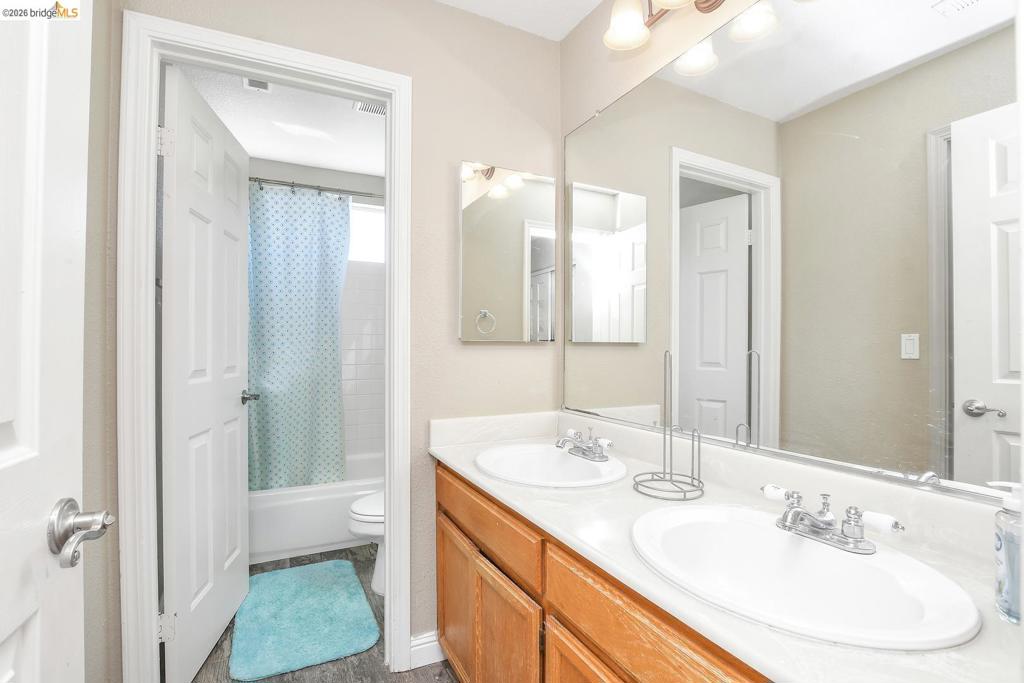 2451 Carpinteria Dr Property Photo 10