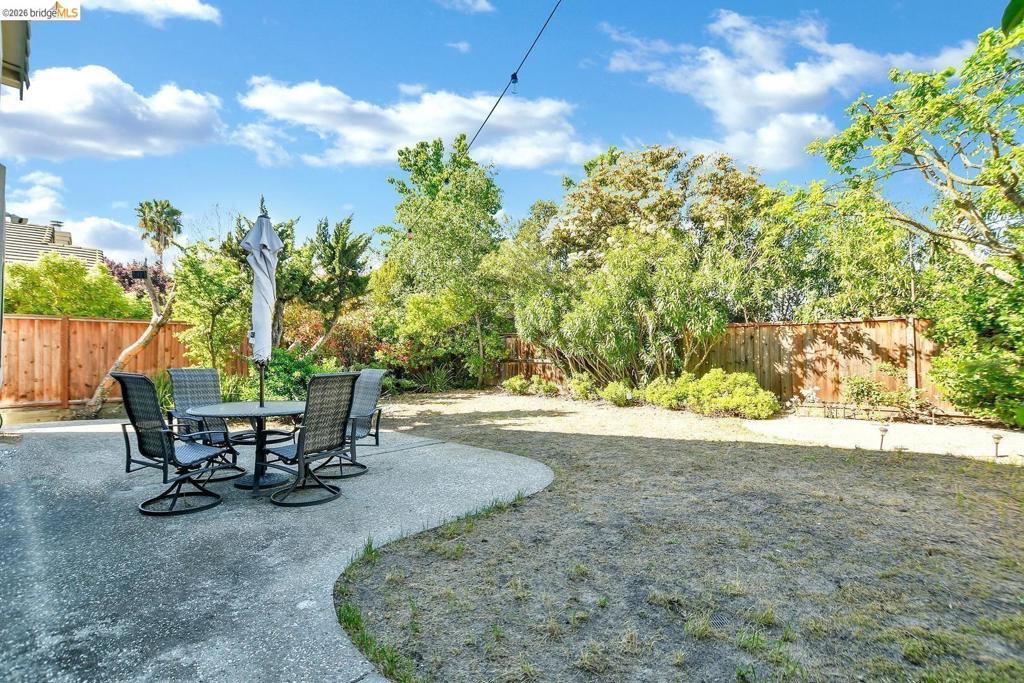 2451 Carpinteria Dr Property Photo 14