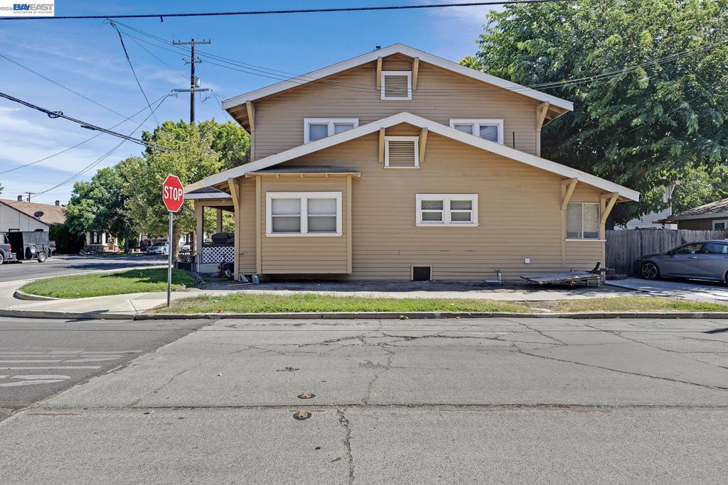 1245 Parker Ave Property Photo 7