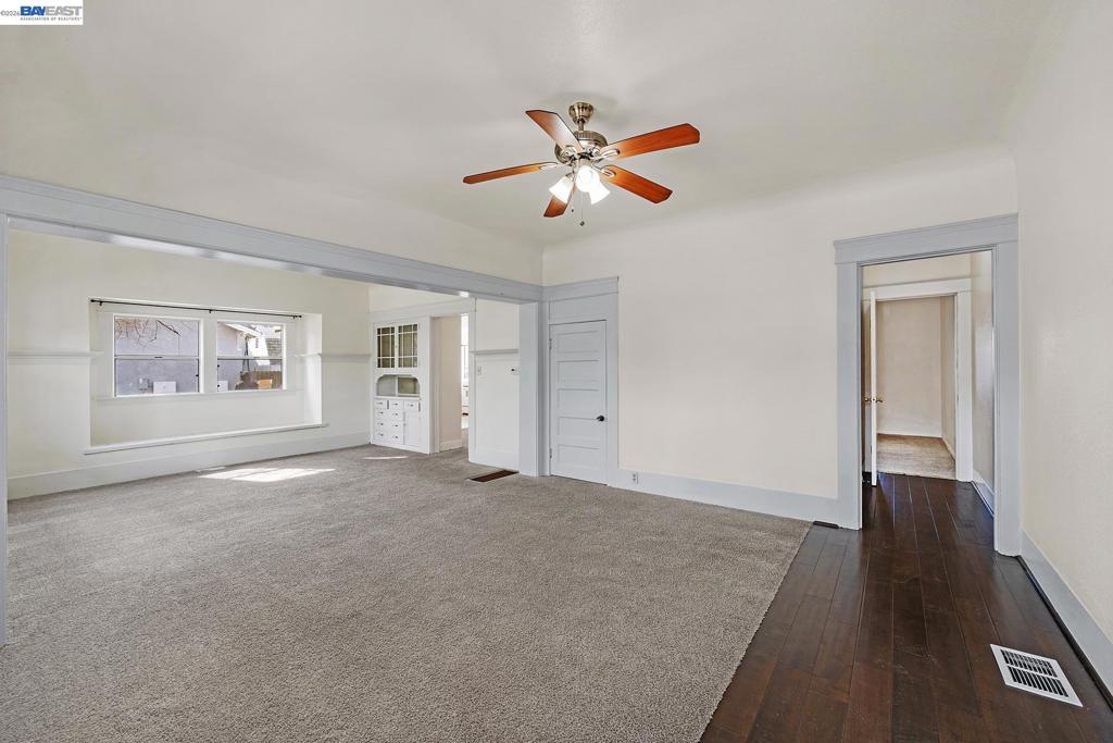 1243 Parker Ave Property Photo 5