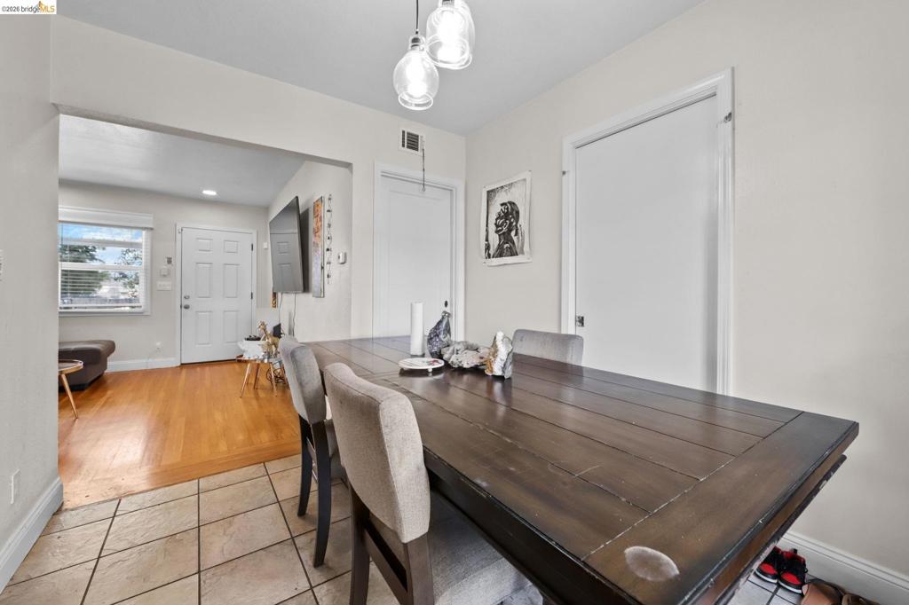 104 Foster St Property Photo 30