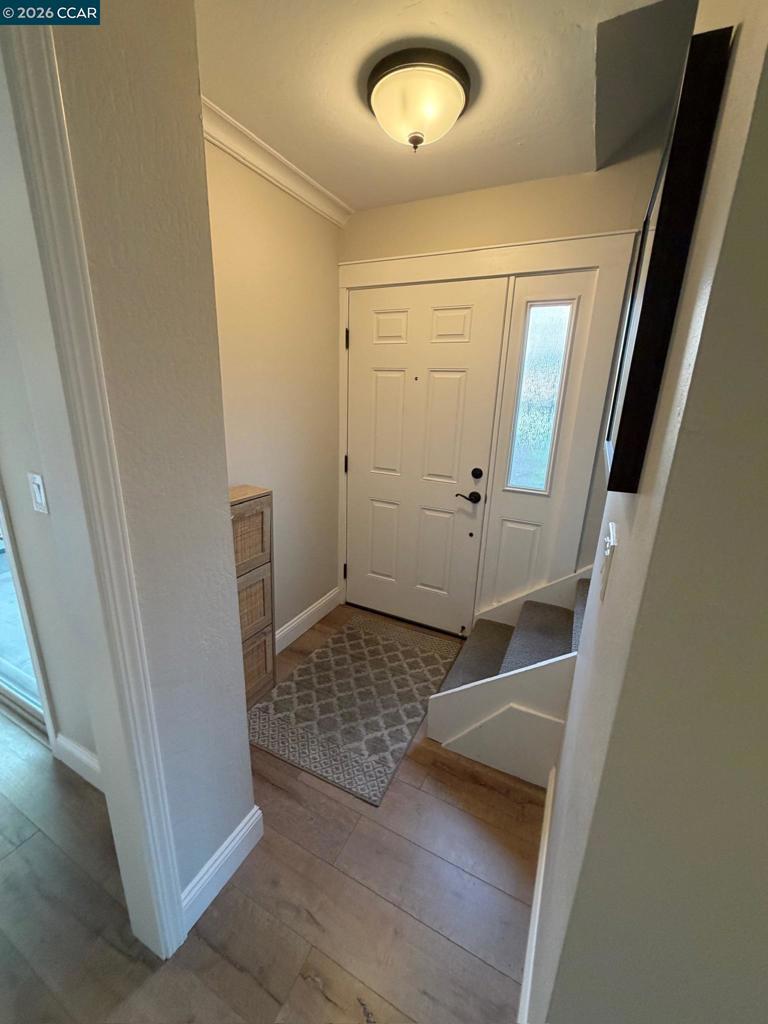 1827 Holland Dr Property Photo 4