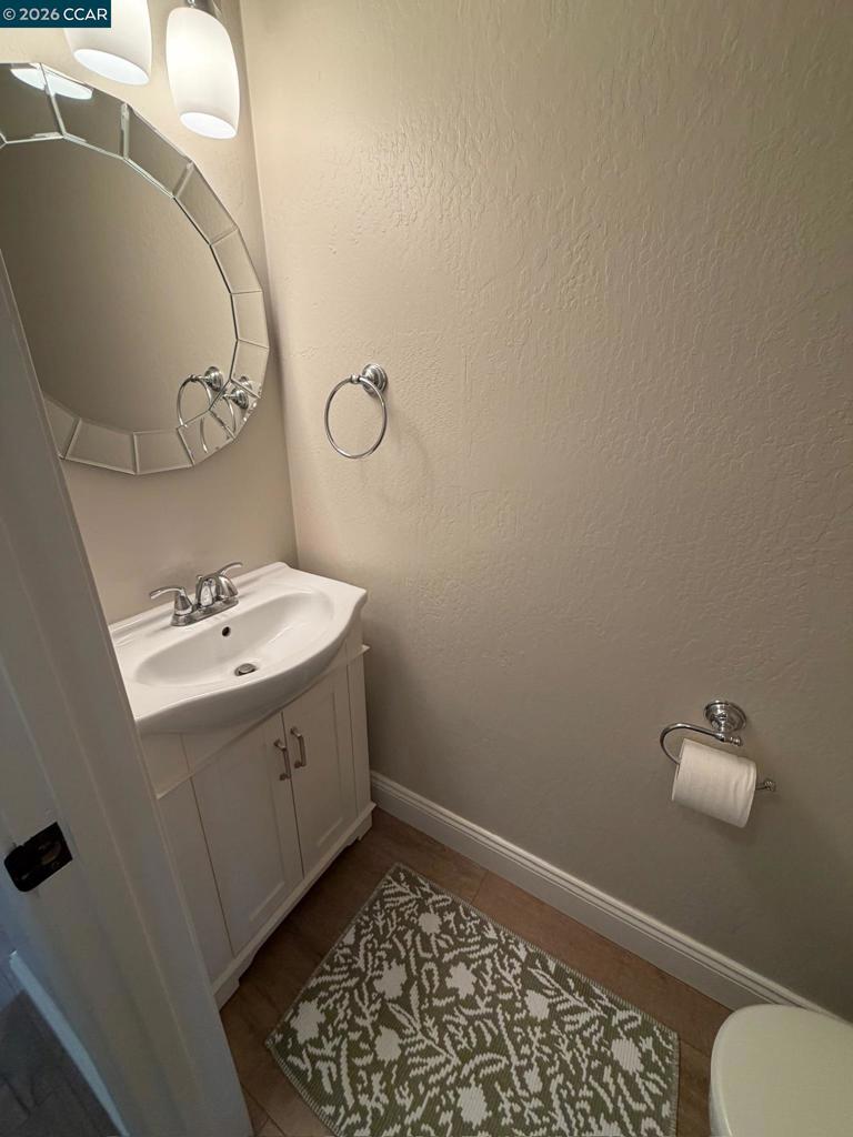 1827 Holland Dr Property Photo 17