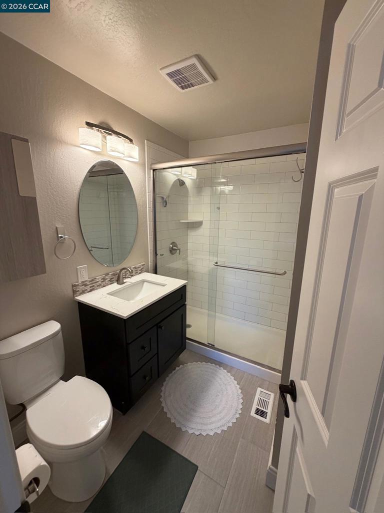1827 Holland Dr Property Photo 27