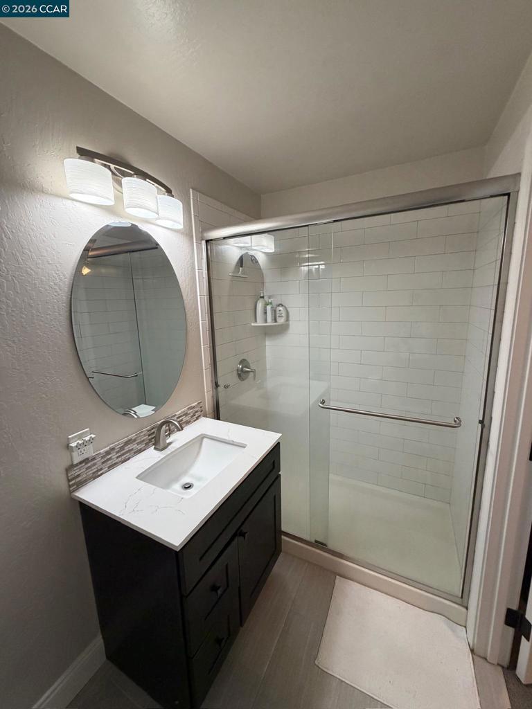 1827 Holland Dr Property Photo 32