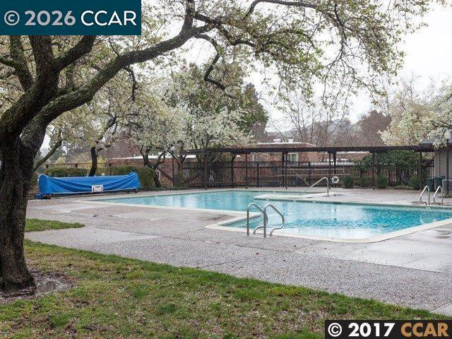 1827 Holland Dr Property Photo 39