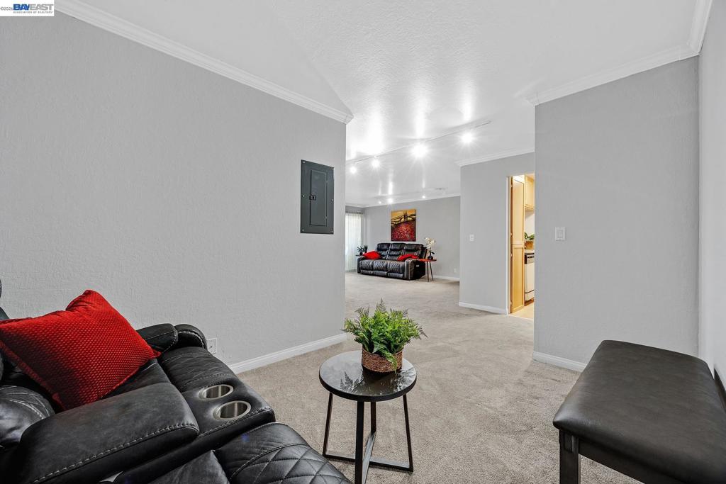 1087 Murrieta Blvd 242 Property Photo 11
