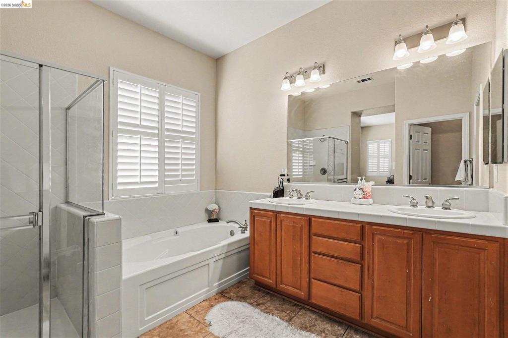 161 Monet Dr Property Photo 27
