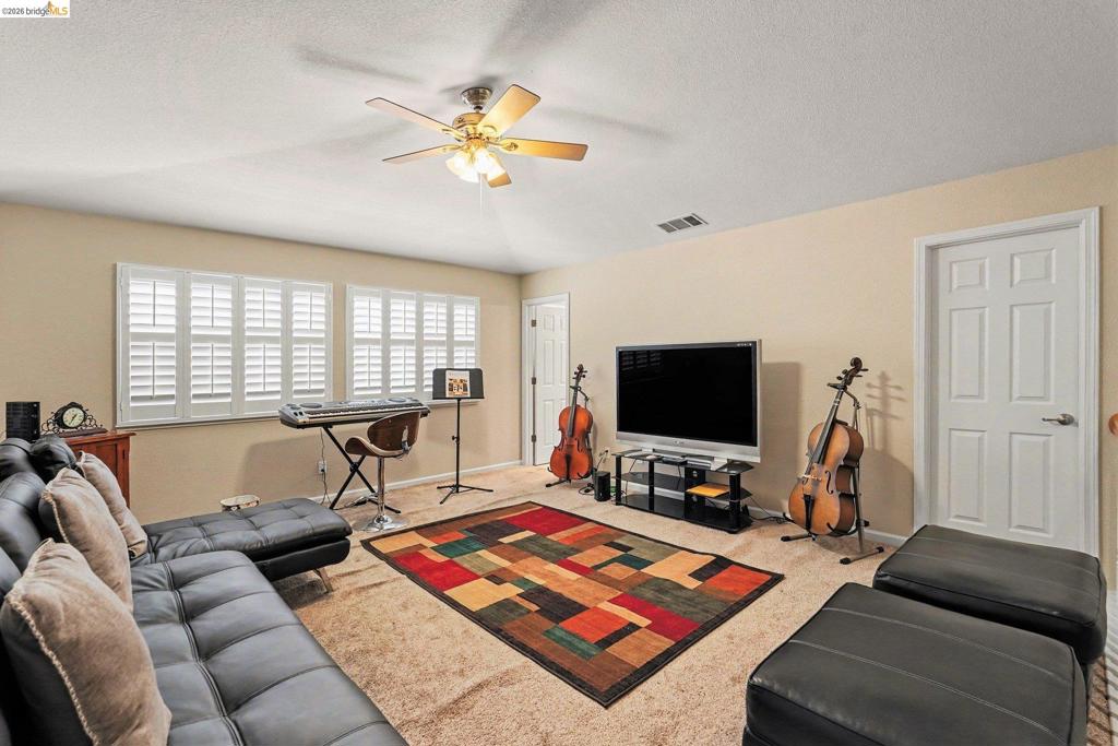 161 Monet Dr Property Photo 31