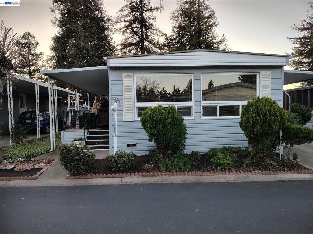3231 Vineyard Ave Property Photo 10