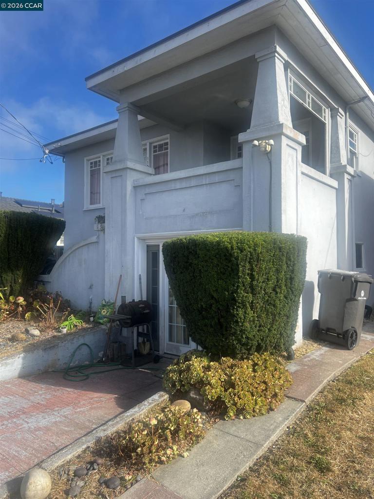 1161 64th St Property Photo