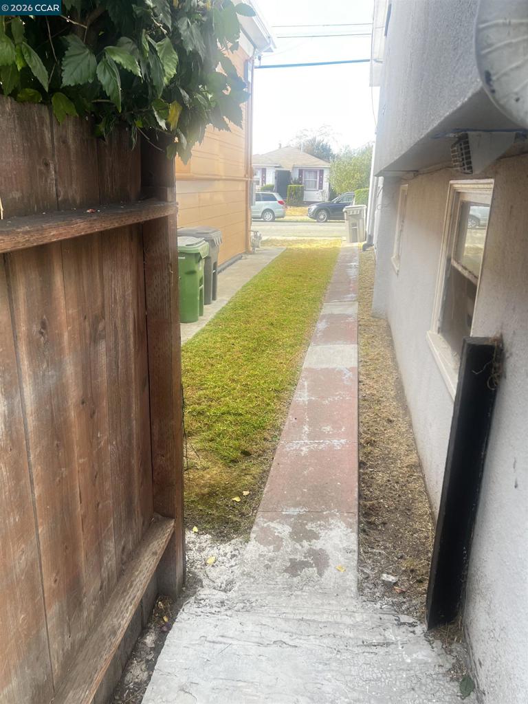 1161 64th St Property Photo 3