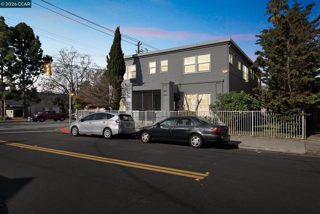 1401 Bissell Ave Property Photo 3