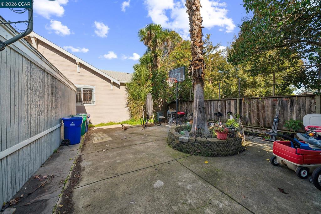 1401 Bissell Ave Property Photo 47