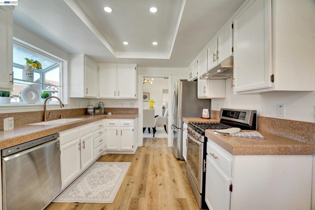14359 Outrigger Drive Property Photo 11