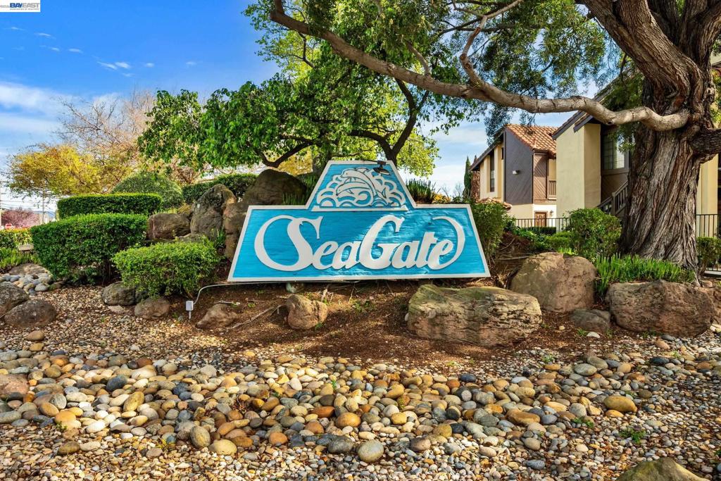 14359 Outrigger Drive Property Photo 28