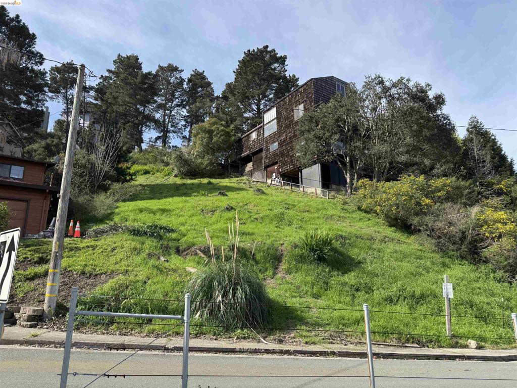 Buena Vista Ave Property Photo 2