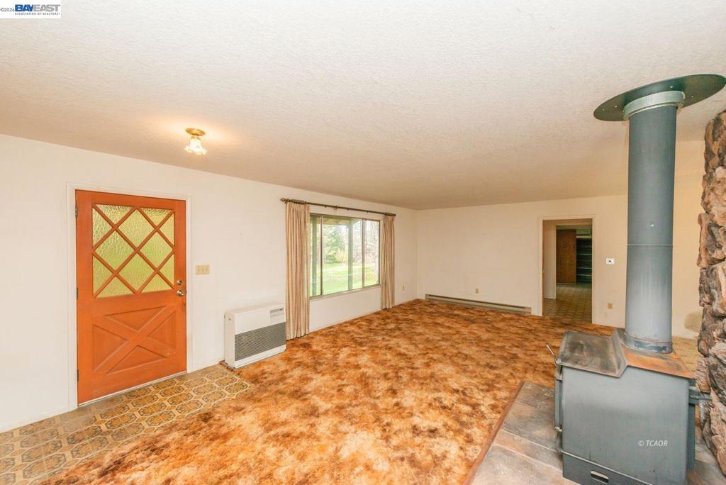 376 Mountain View Dr. Property Photo 6