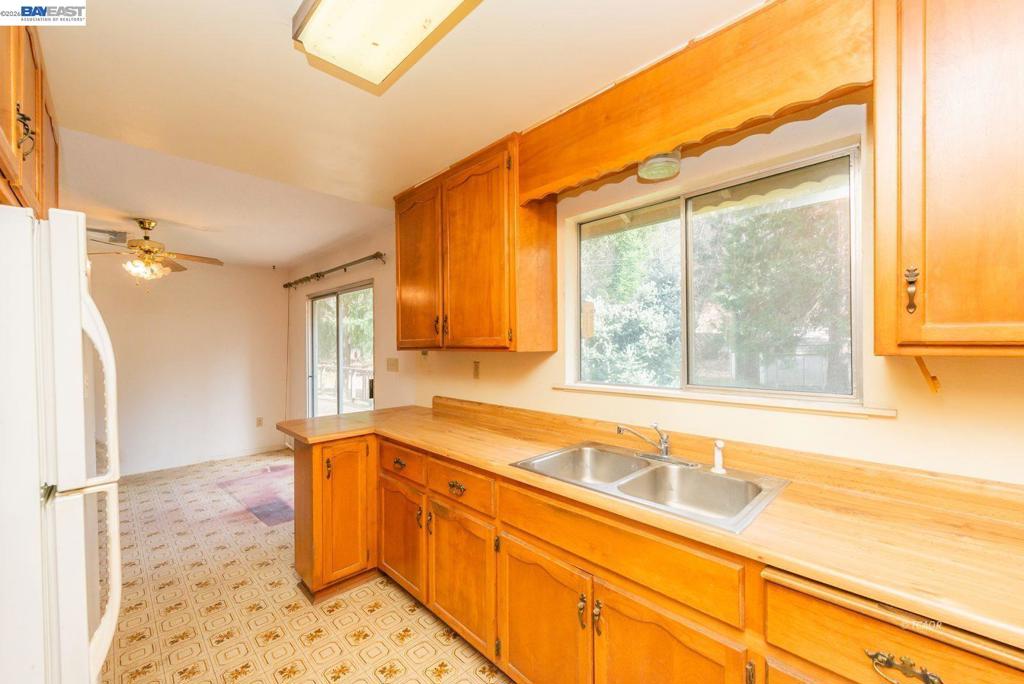 376 Mountain View Dr. Property Photo 13