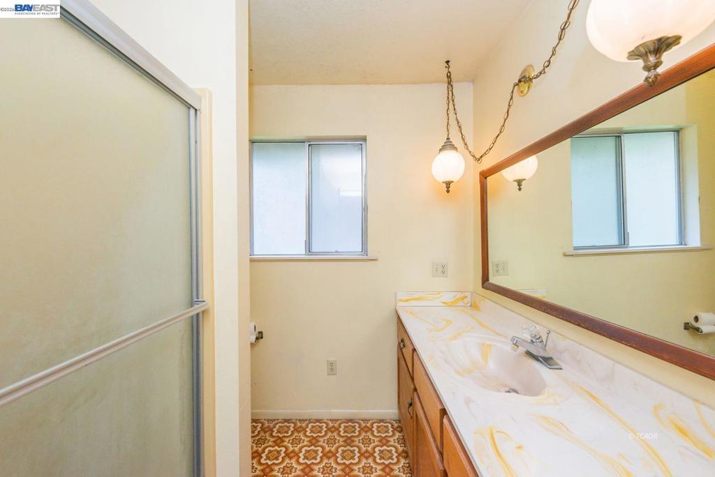 376 Mountain View Dr. Property Photo 18
