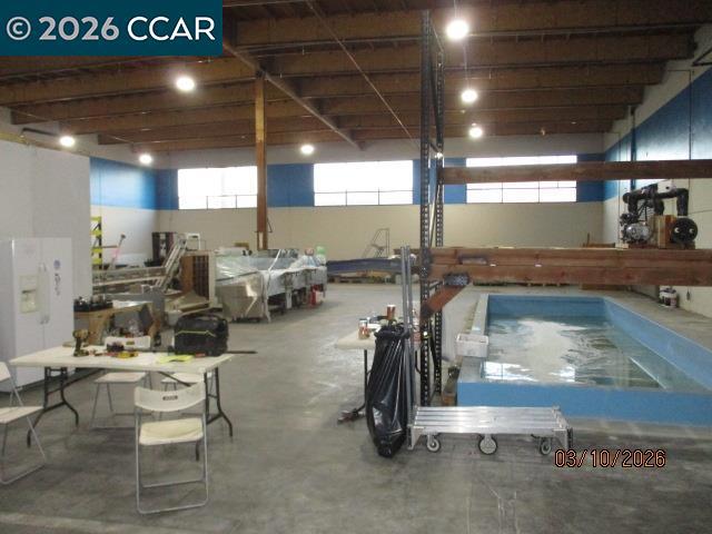 2685 E Leland Rd Property Photo 12