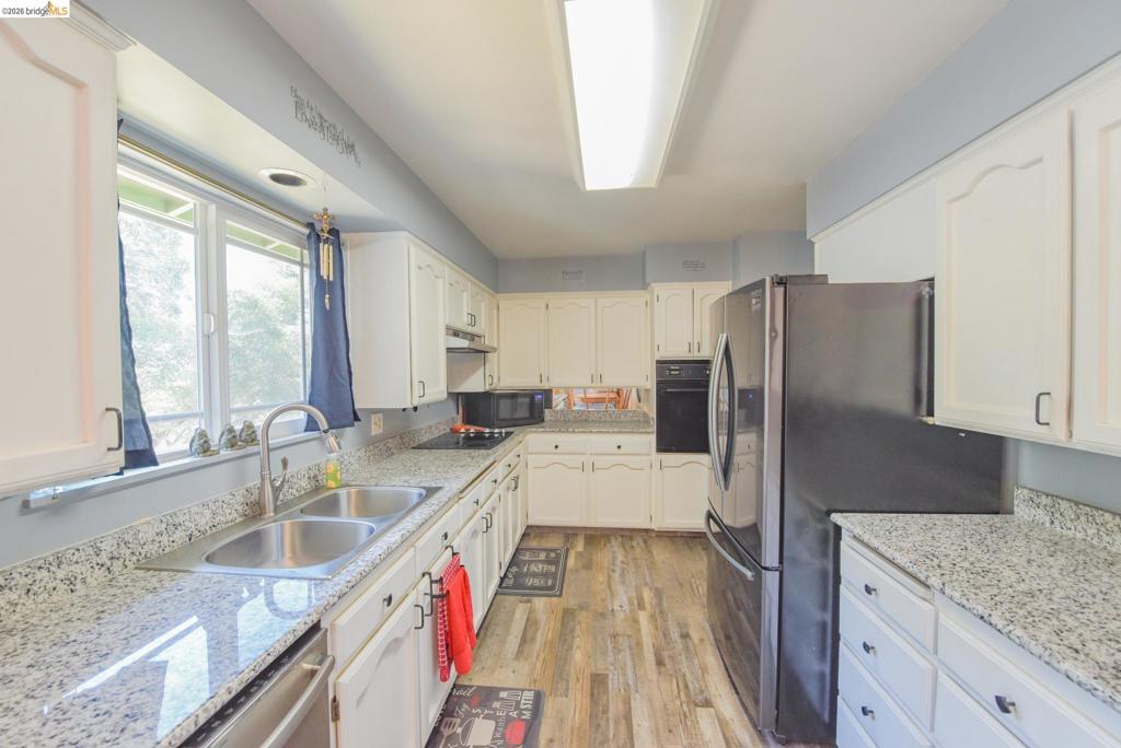 12933 Chaparral Rd Property Photo 9